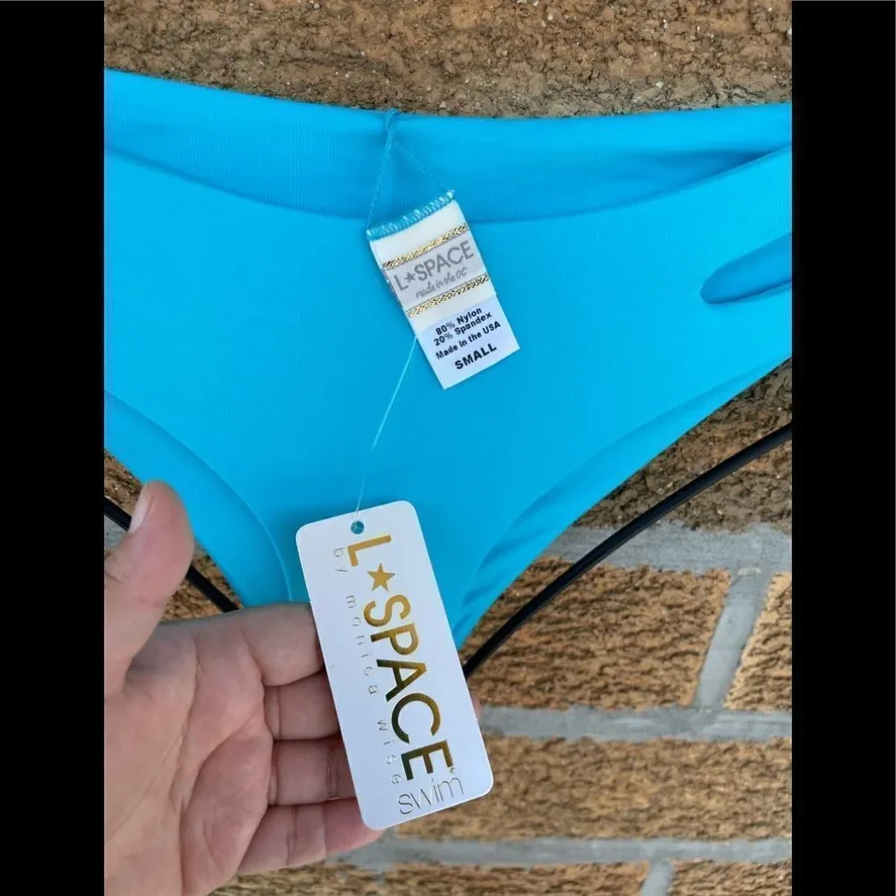turquoise color